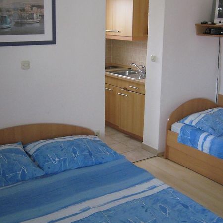Apartment Alfirev Vodice Esterno foto