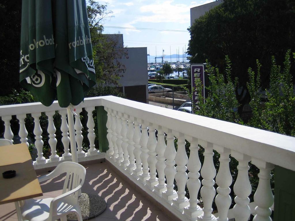 Apartment Alfirev Vodice Esterno foto